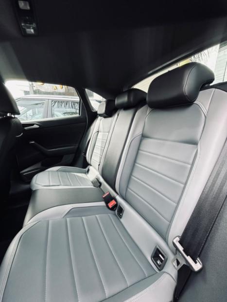 VOLKSWAGEN Nivus 1.0 4P FLEX 200 TSI HIGHLINE TURBO AUTOM�TICO, Foto 5
