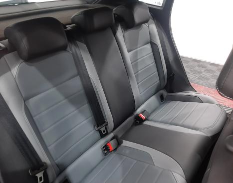 VOLKSWAGEN Nivus 1.0 4P FLEX 200 TSI HIGHLINE TURBO AUTOM�TICO, Foto 13