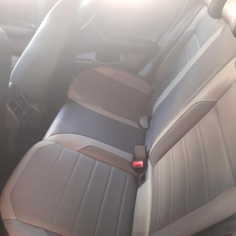 VOLKSWAGEN Nivus 1.0 4P FLEX 200 TSI HIGHLINE TURBO AUTOM�TICO, Foto 11