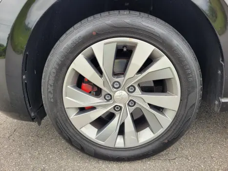 VOLKSWAGEN Polo Hatch 1.0 12V 4P 200 TSI HIGHLINE AUTOM�TICO, Foto 11