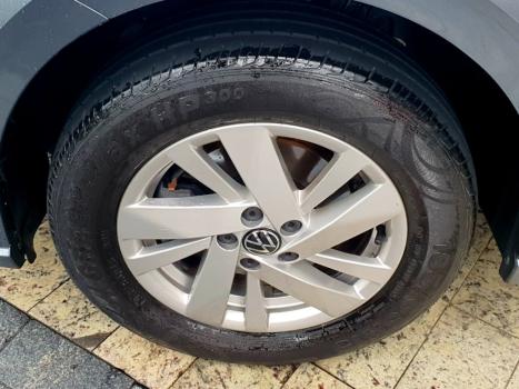 VOLKSWAGEN Polo Hatch 1.0 12V 4P 200 TSI  COMFORTLINE AUTOM�TICO, Foto 11