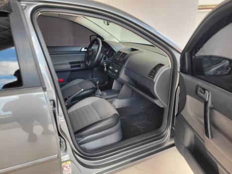 VOLKSWAGEN Polo Sedan 1.6 4P FLEX, Foto 6