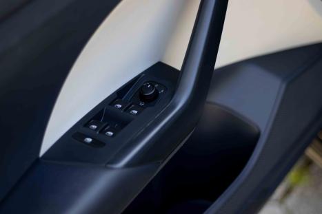 VOLKSWAGEN T-Cross 1.4 4P 250 TSI FLEX HIGHLINE AUTOMTICO, Foto 11