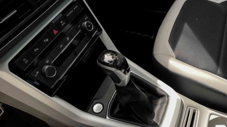 VOLKSWAGEN T-Cross 1.4 4P 250 TSI FLEX HIGHLINE AUTOM�TICO, Foto 9