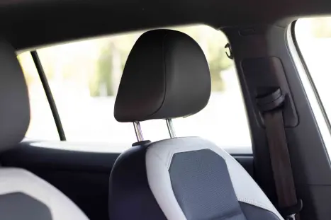 VOLKSWAGEN T-Cross 1.4 4P 250 TSI FLEX HIGHLINE AUTOM�TICO, Foto 12