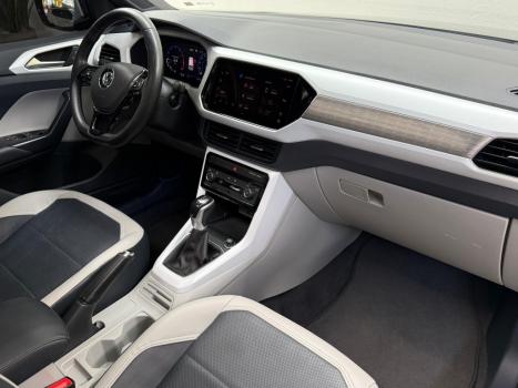 VOLKSWAGEN T-Cross 1.4 4P 250 TSI FLEX HIGHLINE AUTOM�TICO, Foto 8