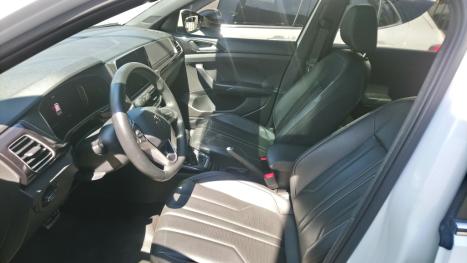VOLKSWAGEN T-Cross 1.4 4P 250 TSI FLEX EXTREME HIGHLINE AUTOM�TICO, Foto 3
