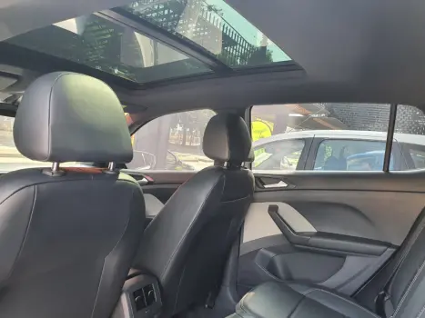 VOLKSWAGEN T-Cross 1.4 4P 250 TSI FLEX HIGHLINE AUTOM�TICO, Foto 8