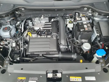 VOLKSWAGEN Taos 1.4 16V 4P FLEX 250 TSI COMFORTLINE AUTOM�TICO, Foto 14