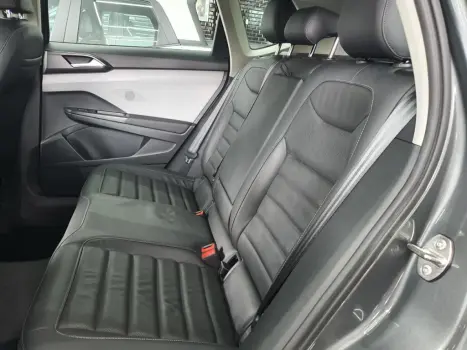 VOLKSWAGEN Taos 1.4 16V 4P FLEX 250 TSI COMFORTLINE AUTOM�TICO, Foto 9