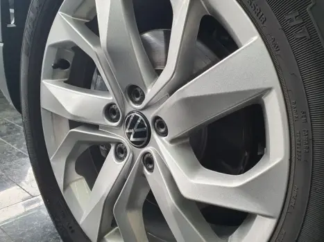 VOLKSWAGEN Taos 1.4 16V 4P FLEX 250 TSI COMFORTLINE AUTOM�TICO, Foto 10