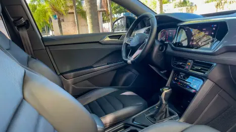 VOLKSWAGEN Taos 1.4 16V 4P FLEX 250 TSI HIGHLINE AUTOM�TICO, Foto 9