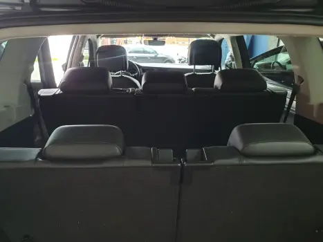 VOLKSWAGEN Tiguan 1.4 250 TSI TOTAL FLEX ALLSPACE TURBO AUTOM�TICO TIPTRONIC, Foto 19