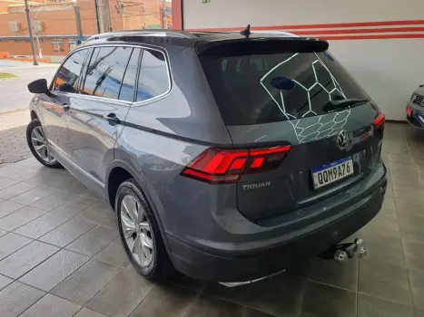 VOLKSWAGEN Tiguan 1.4 250 TSI TOTAL FLEX ALLSPACE TURBO AUTOM�TICO TIPTRONIC, Foto 24