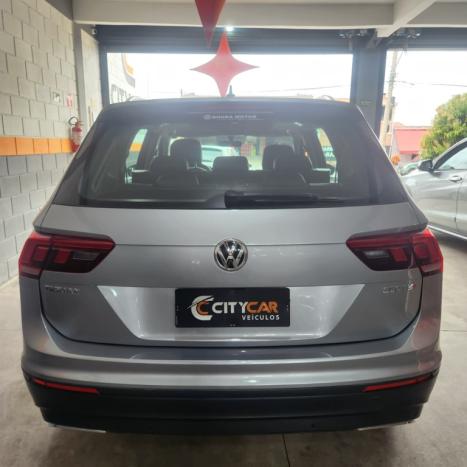 VOLKSWAGEN Tiguan 1.4 250 TSI TOTAL FLEX ALLSPACE COMFORTLINE TURBO AUTOM�TICO TIPTRONIC, Foto 5