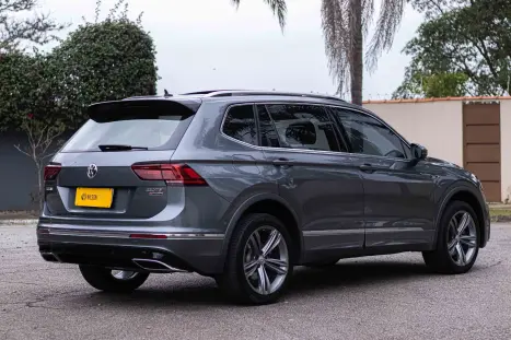 VOLKSWAGEN Tiguan 2.0 300 TSI ALLSPACE R-LINE TURBO AUTOM�TICO, Foto 9