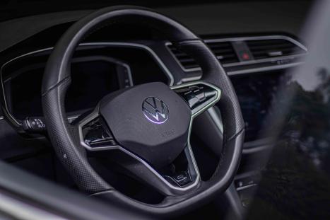 VOLKSWAGEN Tiguan 2.0 350 TSI TOTAL FLEX ALLSPACE R-LINE 4-MOTION TURBO AUTOM�TICO DSG, Foto 14