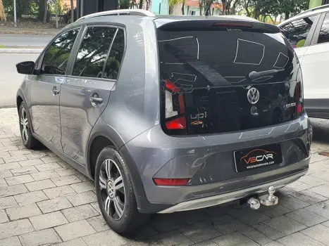VOLKSWAGEN UP 1.0 4P FLEX 170 TSI XTREME, Foto 4