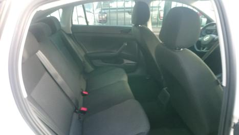 VOLKSWAGEN Virtus 1.6 4P MSI FLEX AUTOM�TICO, Foto 5