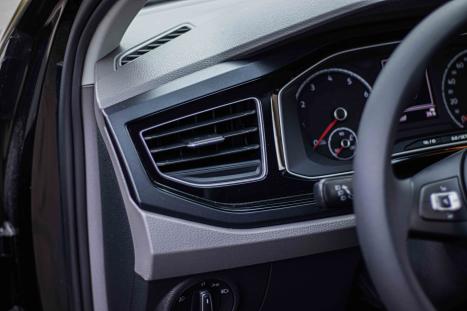 VOLKSWAGEN Virtus 1.0 4P 200 TSI FLEX COMFORTLINE AUTOM�TICO, Foto 18