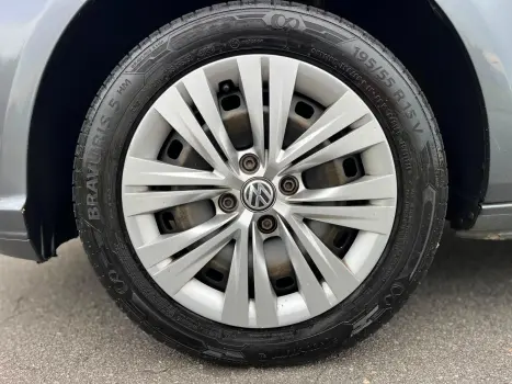 VOLKSWAGEN Voyage 1.6 4P FLEX, Foto 14