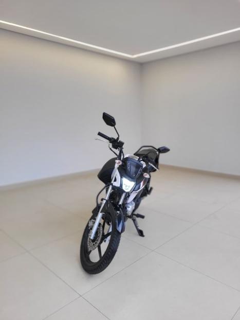 YAMAHA Factor 150 E, Foto 2