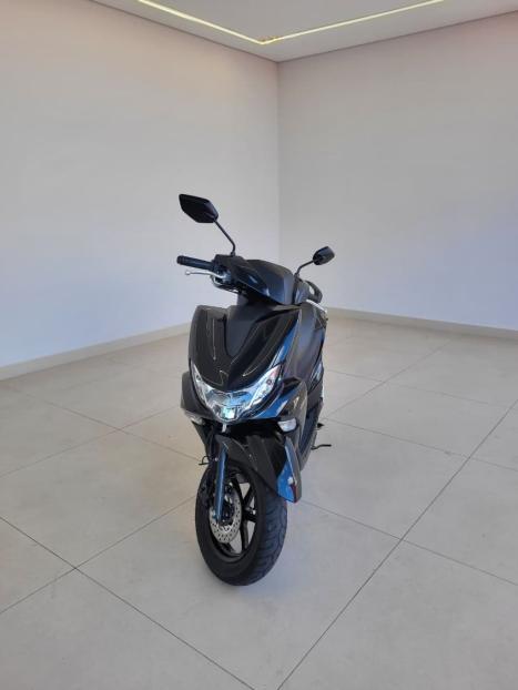 YAMAHA Fluo 125 ABS, Foto 2