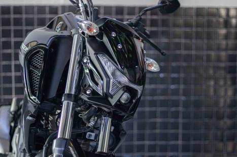 YAMAHA FZ 15 Fazer ABS, Foto 2