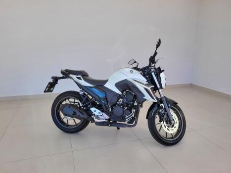 YAMAHA FZ 25 250 Fazer Flex , Foto 5