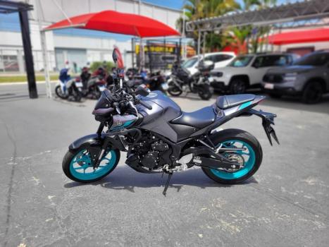 YAMAHA MT-03 300 ABS, Foto 4