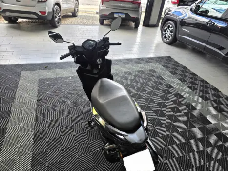 YAMAHA Neo UBS 125 , Foto 7
