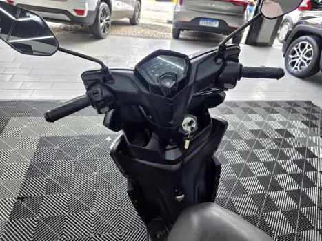 YAMAHA Neo UBS 125 , Foto 9