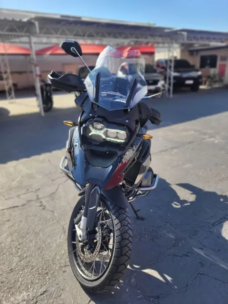 BMW R 1250 GS TRIPLE BLACK, Foto 2