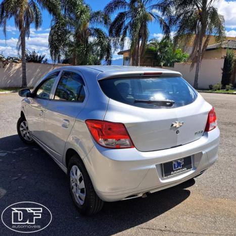 CHEVROLET Onix Hatch 1.4 4P FLEX LT, Foto 4