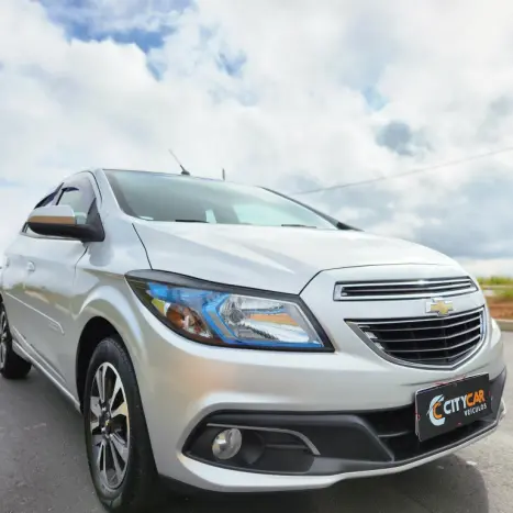 CHEVROLET Onix Hatch 1.4 4P FLEX LTZ, Foto 3