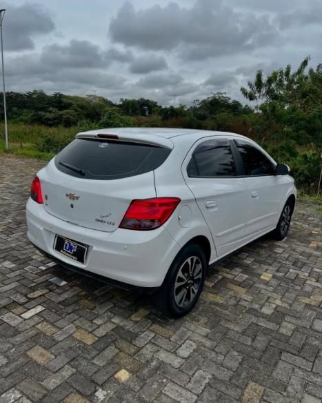 CHEVROLET Onix Hatch 1.4 4P FLEX LTZ, Foto 2