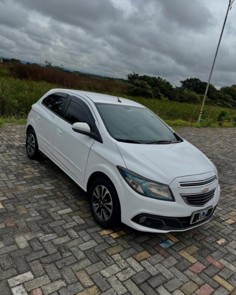CHEVROLET Onix Hatch 1.4 4P FLEX LTZ, Foto 4