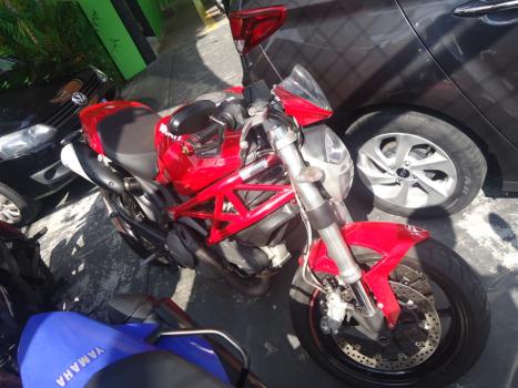 DUCATI Monster 796 ABS, Foto 1