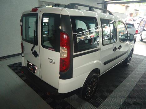 FIAT Doblo 1.8 16V 4P FLEX ESSENCE 7 LUGARES, Foto 2