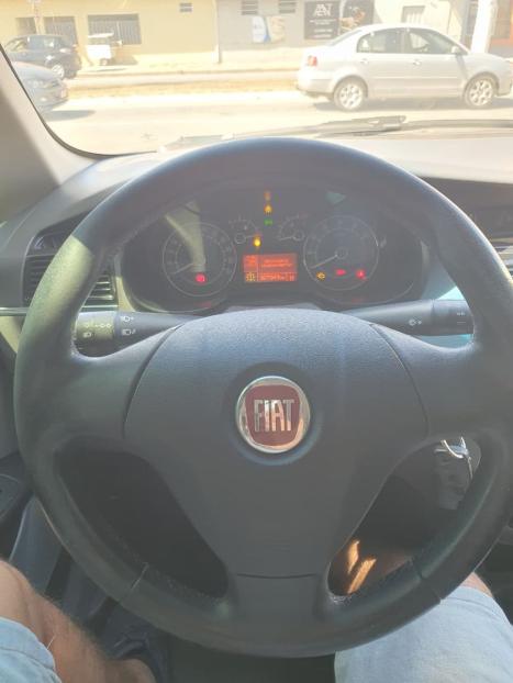 FIAT Linea 1.8 16V 4P FLEX ESSENCE DUALOGIC AUTOMATIZADO, Foto 9