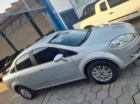 FIAT Linea 1.8 16V 4P FLEX ESSENCE DUALOGIC AUTOMATIZADO, Foto 2