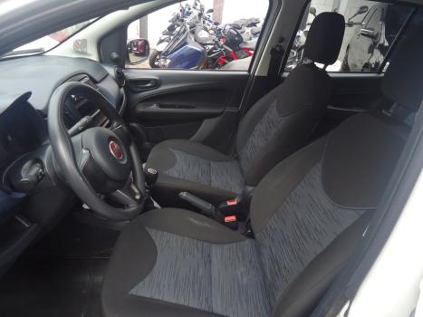 FIAT Uno 1.0 4P FLEX DRIVE, Foto 2
