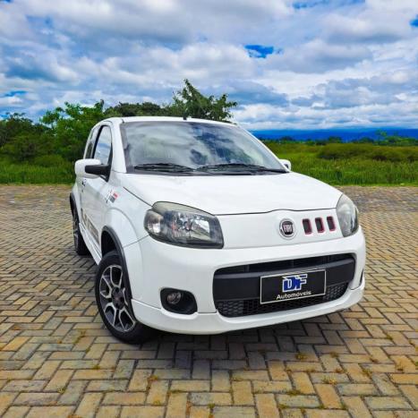 FIAT Uno 1.4 4P FLEX SPORTING, Foto 1