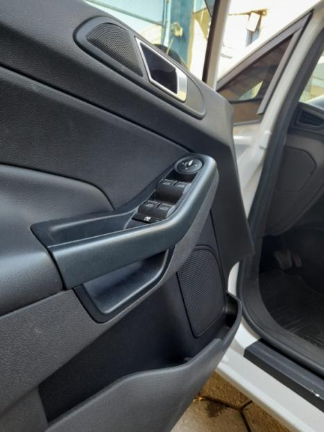 FORD Fiesta Hatch 1.6 4P FLEX TITANIUM POWERSHIFT AUTOMTICO, Foto 11