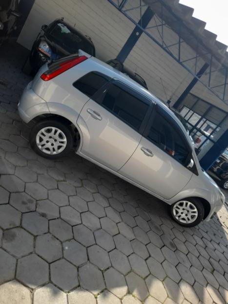FORD Fiesta Hatch 1.6 4P FLEX, Foto 4