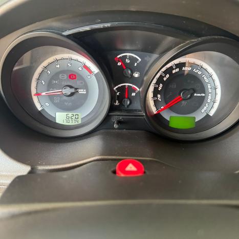 FORD Fiesta Hatch 1.6, Foto 3