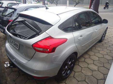 FORD Focus Hatch 1.6 4P, Foto 2