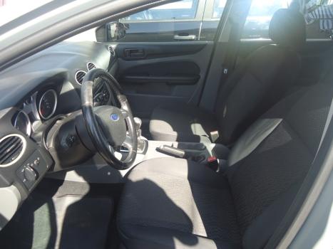 FORD Focus Hatch 1.6 4P, Foto 4