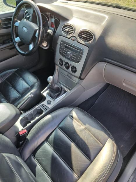 FORD Focus Hatch 1.6 4P, Foto 7