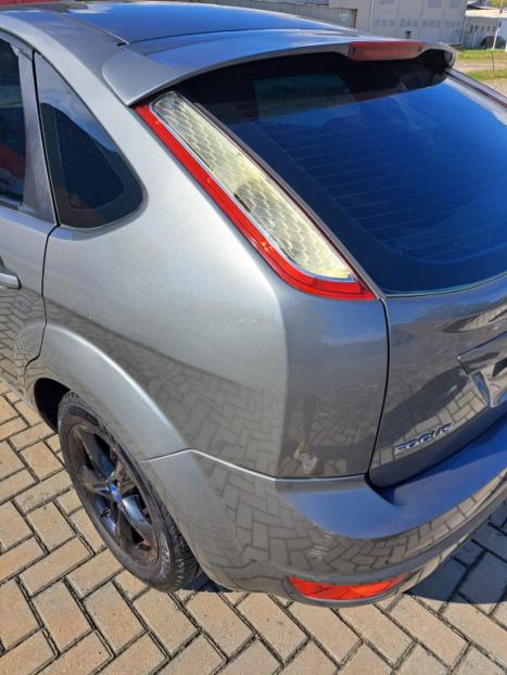 FORD Focus Hatch 1.6 4P, Foto 10
